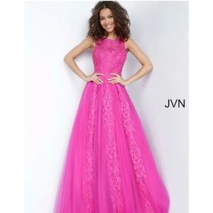 Evening gown! Beautiful pink fuscia! Jovani